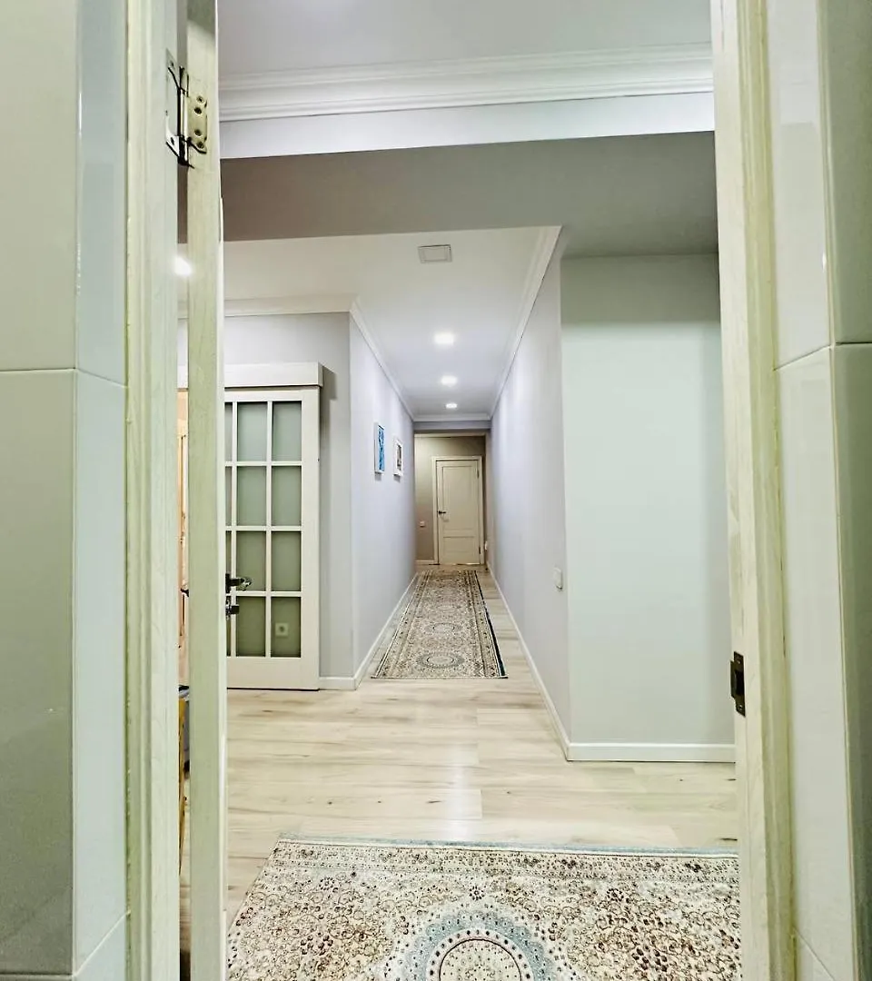 Ns Tau 3-Room Apartments Алматы