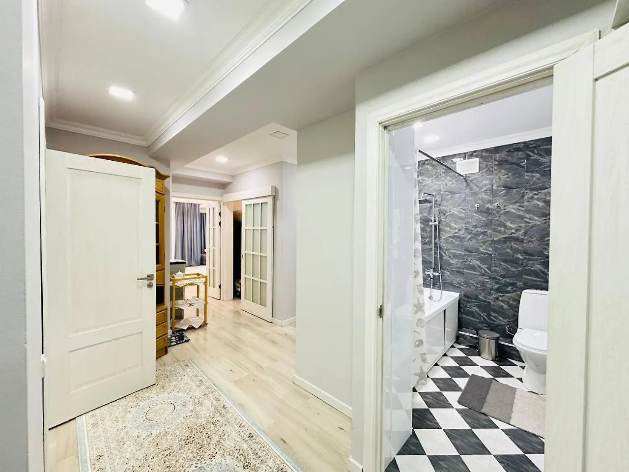 Ns Tau 3-Room Apartments Алматы 0*,