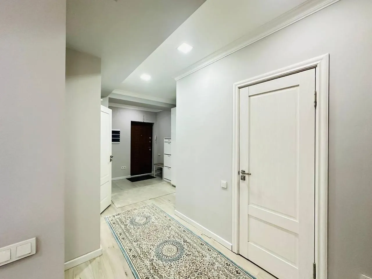 Ns Tau 3-Room Apartments Алматы