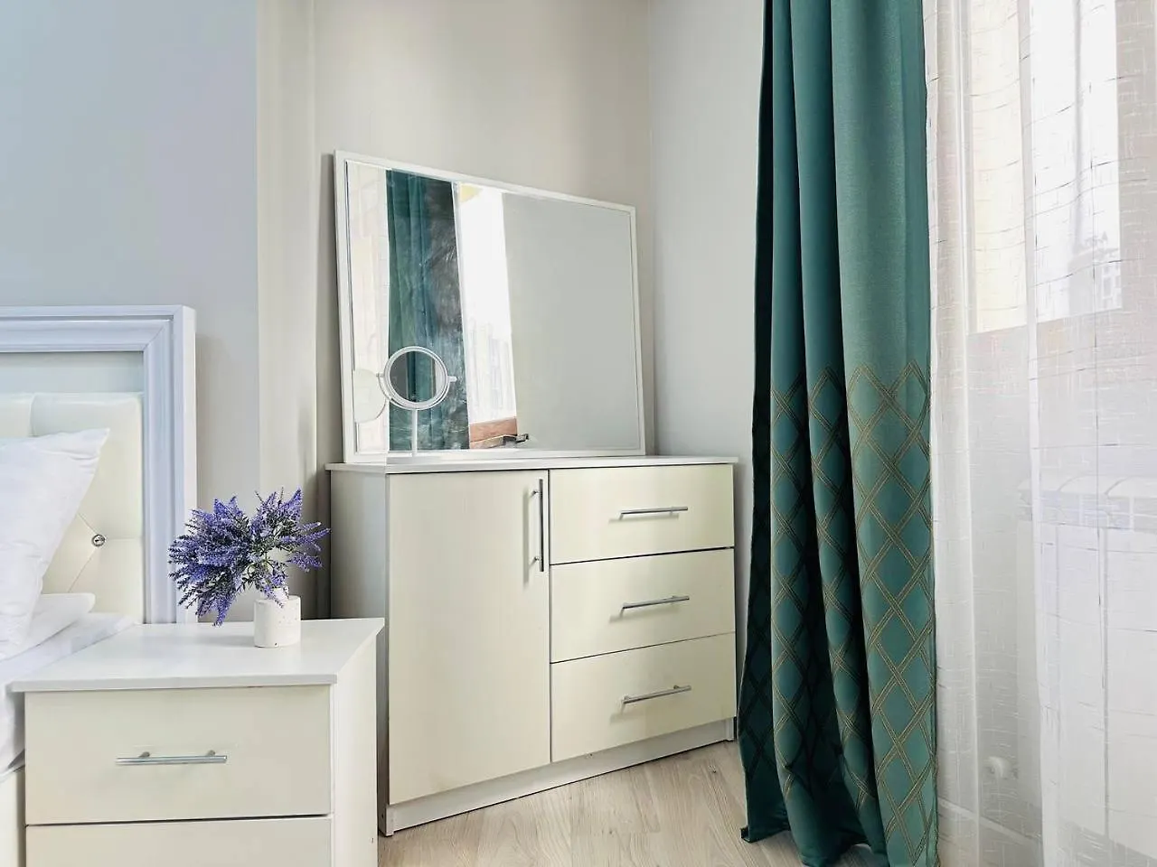 אלמטי Ns Tau 3-Room Apartments