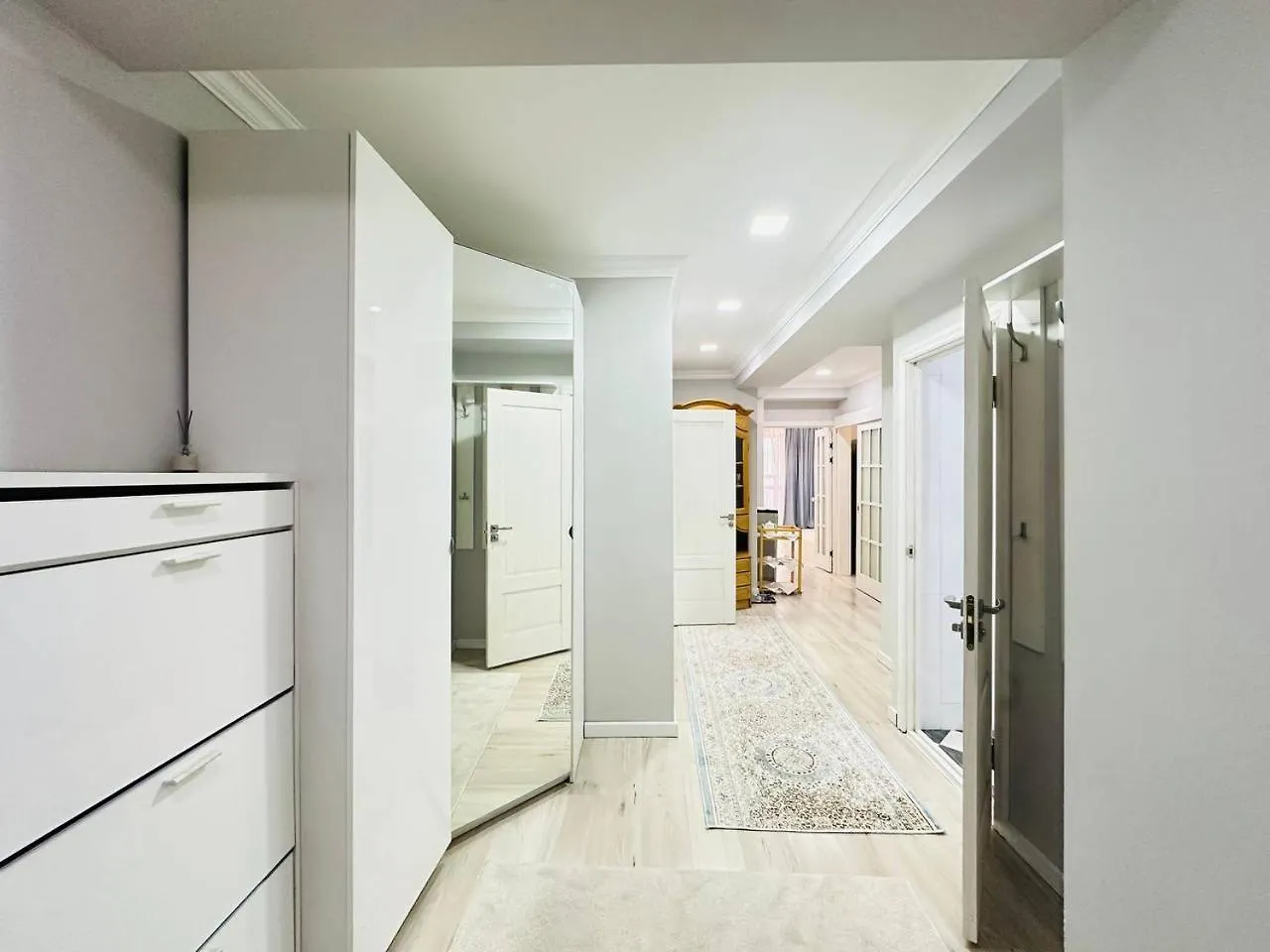 אלמטי Ns Tau 3-Room Apartments קזחסטן