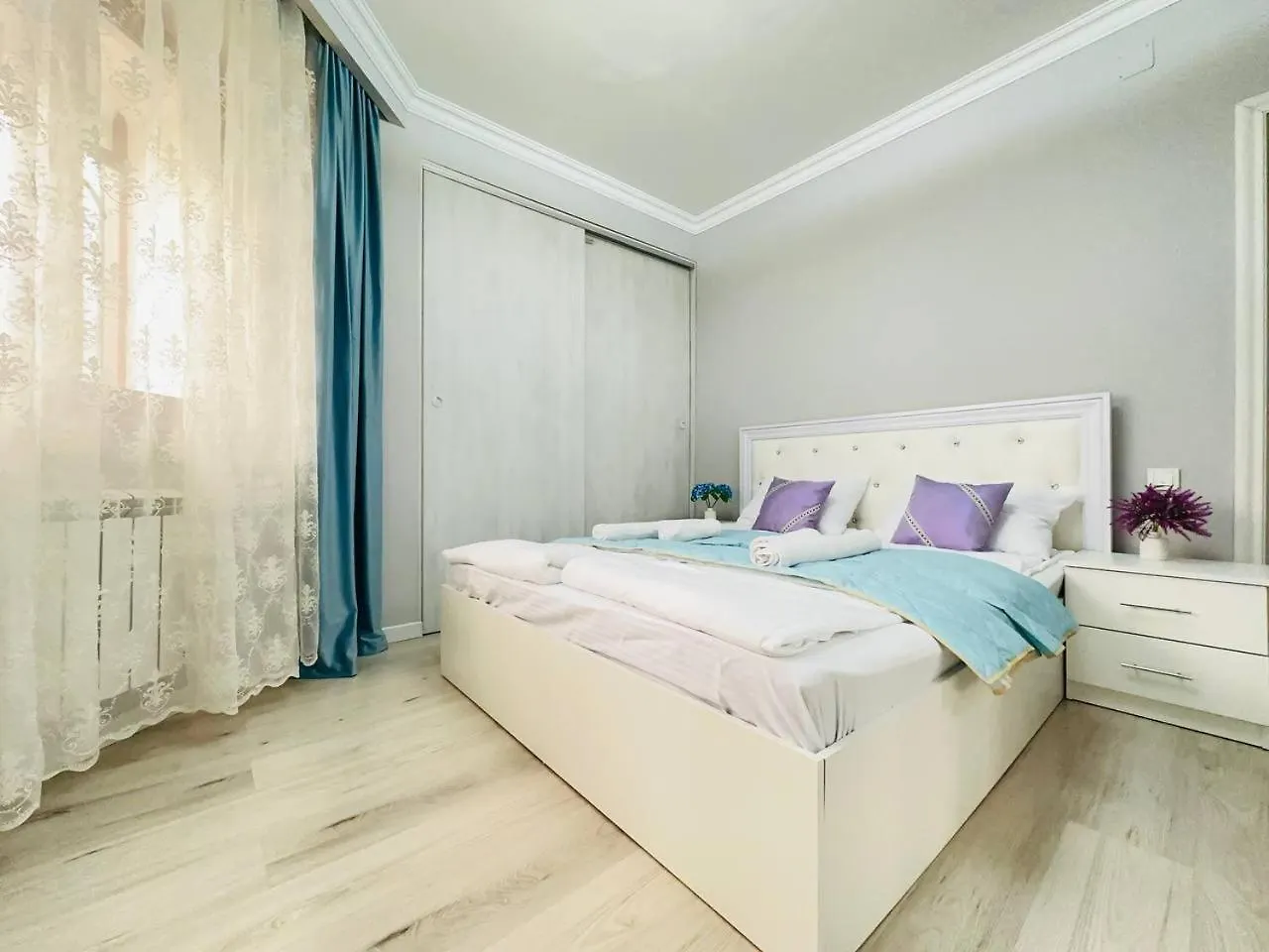 אלמטי Ns Tau 3-Room Apartments קזחסטן